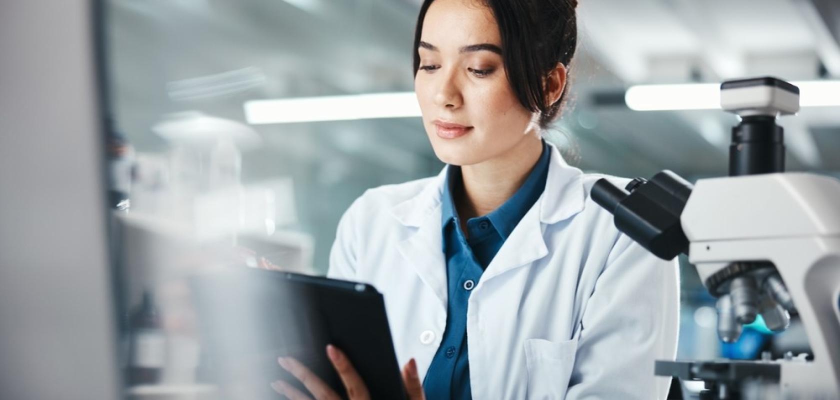 A woman working in a laboratory.