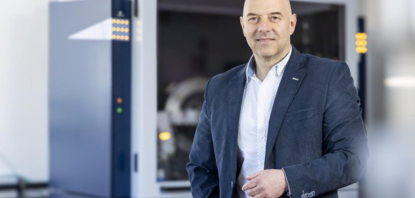 Professor Ilia Valov conducts research on memristors at Forschungszentrum Jülich