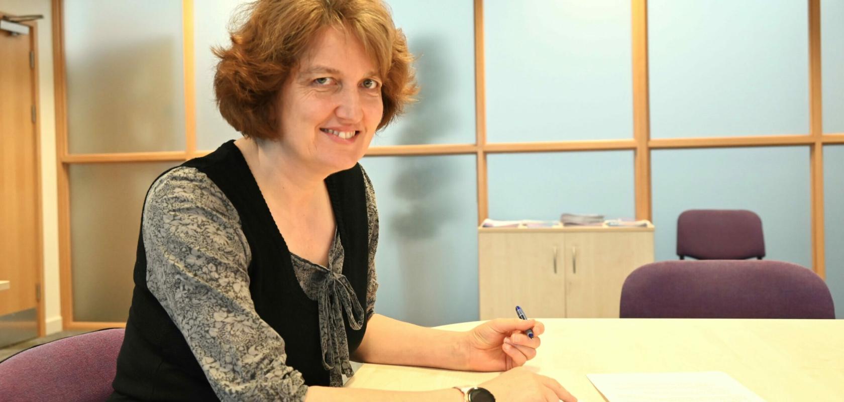 Professor Katherine Royse joined the Hartree Centre as Director in April 2022. She works with the Directorate to determine the strategic direction of the centre in enabling UK industry to adopt advanced digital technologies for enhanced productivity, smarter innovation and economic growth.