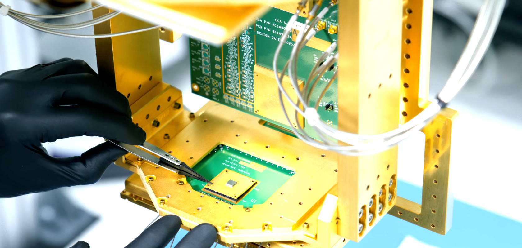 HRL Laboratories creastes silicon quantum processor